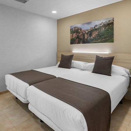Vas Malaga Ciudad Hotel ภายนอก รูปภาพ