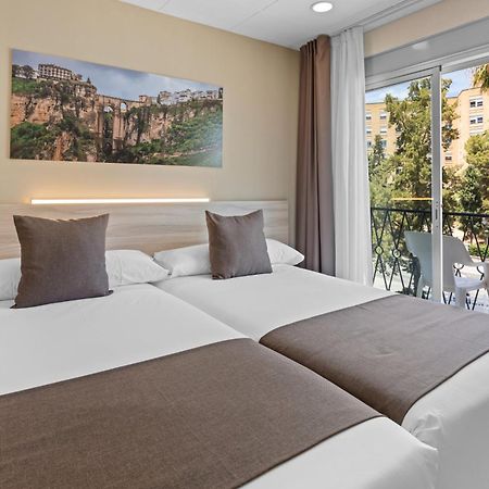 Vas Malaga Ciudad Hotel ภายนอก รูปภาพ