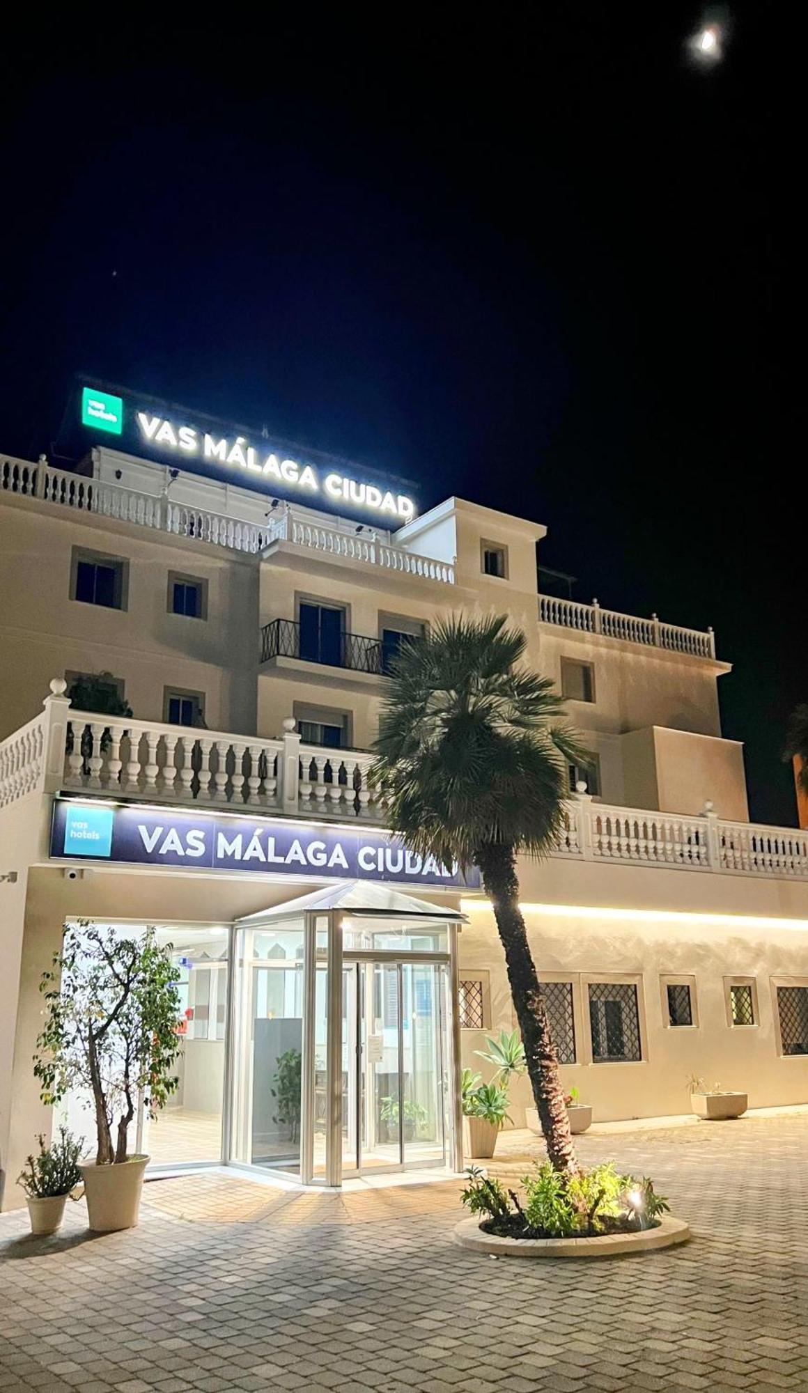 Vas Malaga Ciudad Hotel ภายนอก รูปภาพ