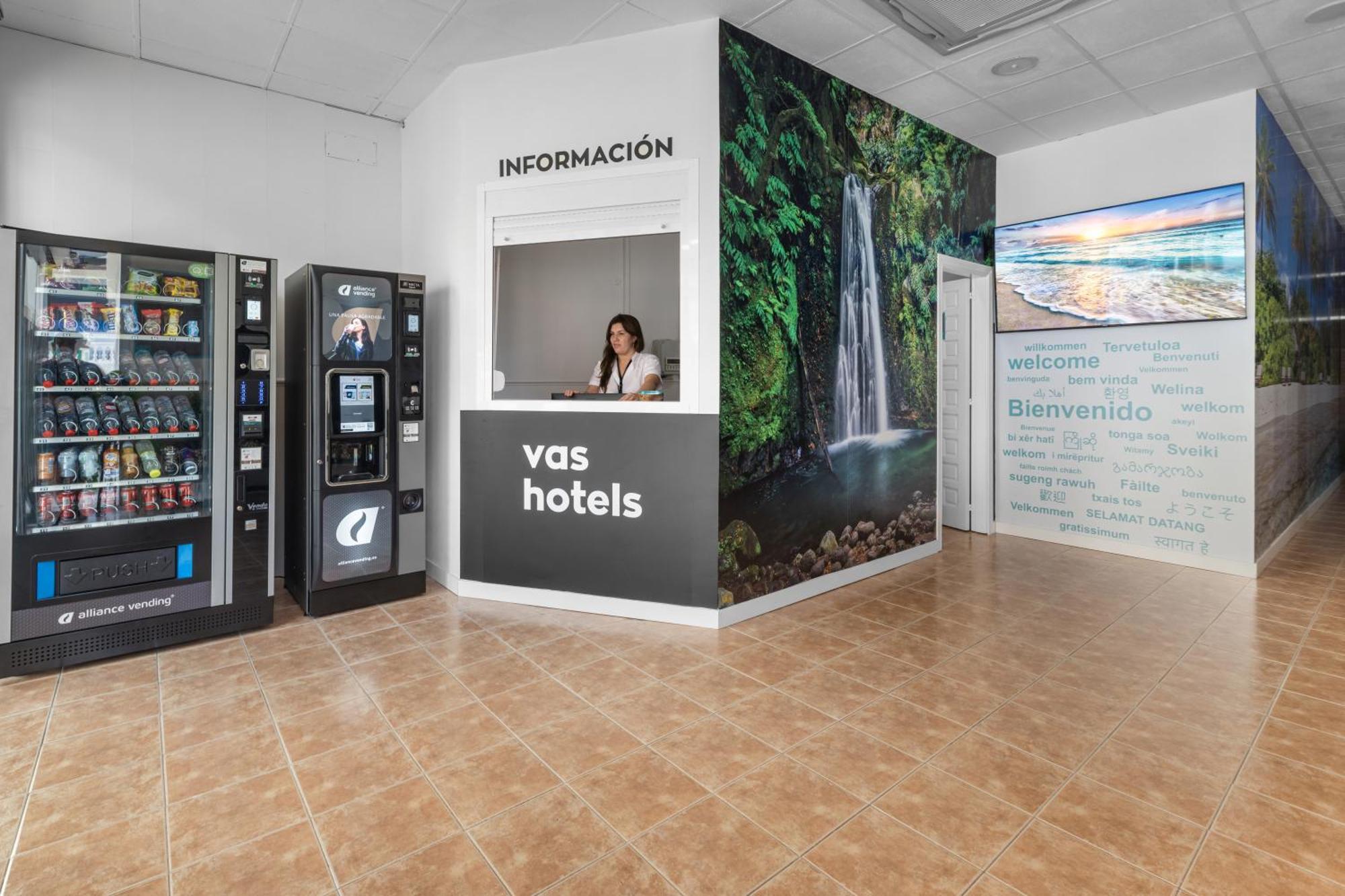 Vas Malaga Ciudad Hotel ภายนอก รูปภาพ