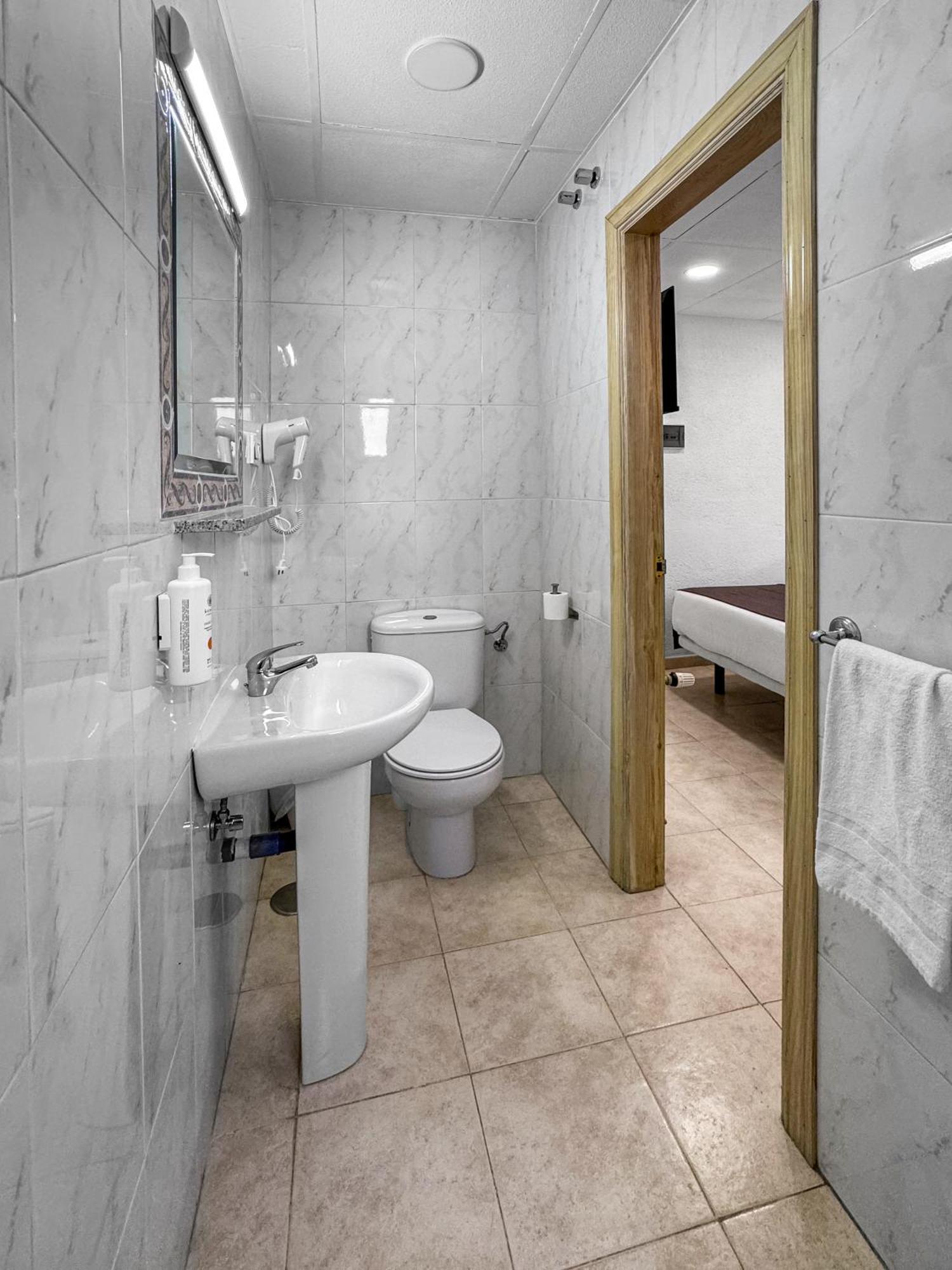 Vas Malaga Ciudad Hotel ภายนอก รูปภาพ
